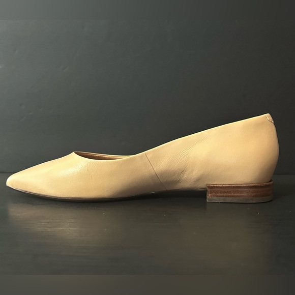 Marc Joseph New York Bianca Pointed Toe Flats, Size 6.5, Leather, Beige - Picture 5 of 9